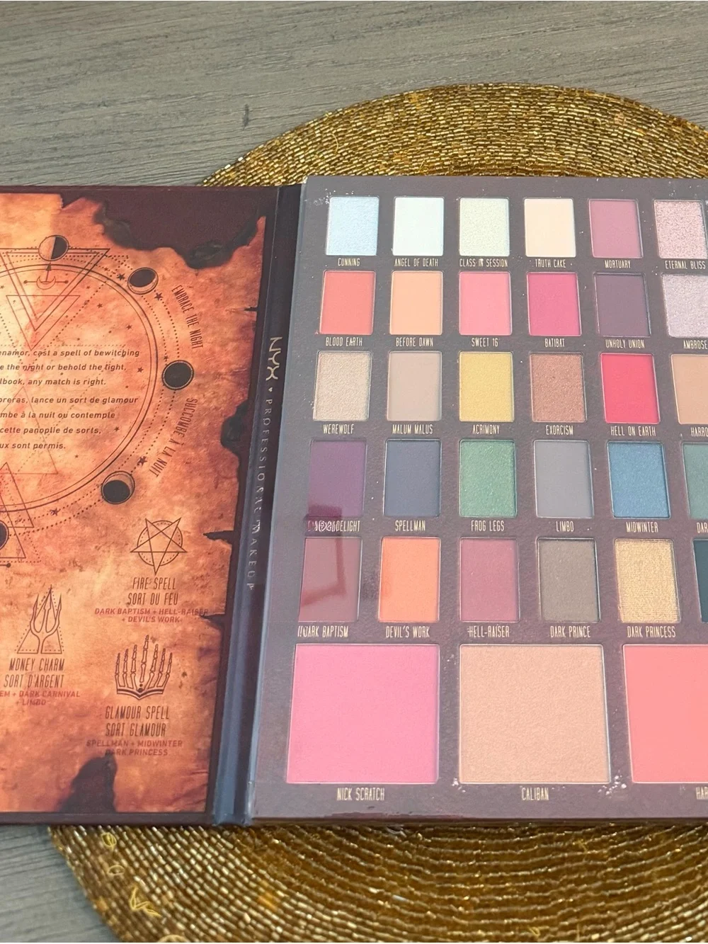 NYX x Netflix Chilling Adventures of Sabrina Spellbook Palette NEW